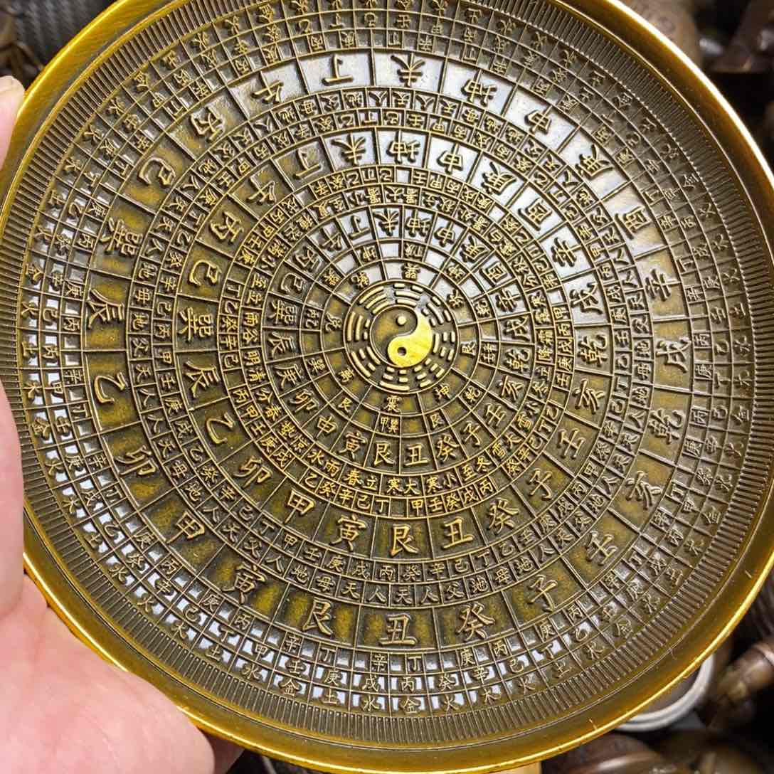 精美铜器做工精良