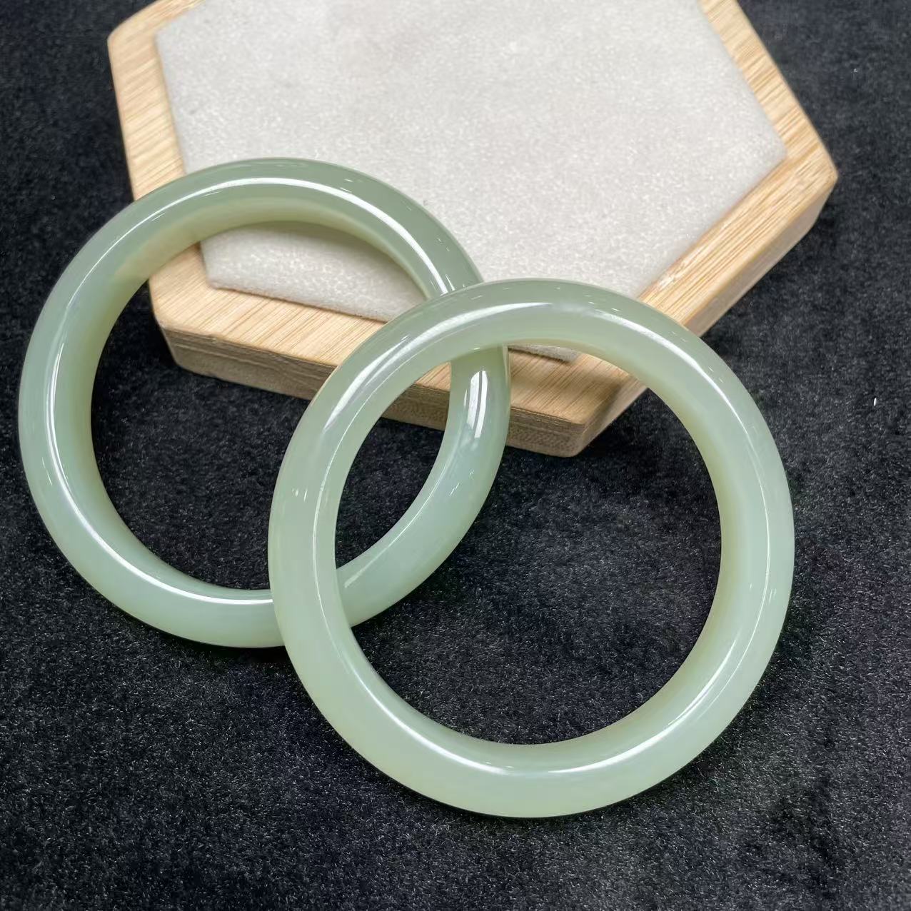 和田玉手镯-883250T31-3A50-多样性/发其一