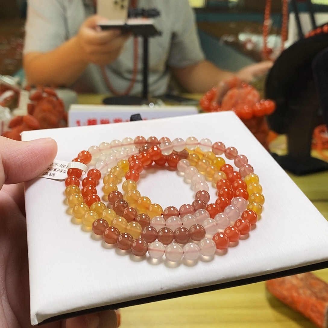 南红玛瑙未镶嵌手链