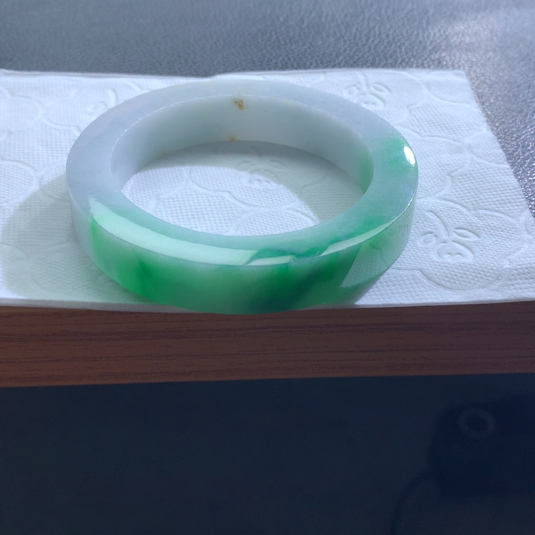 定制翡翠未镶嵌翡翠手镯