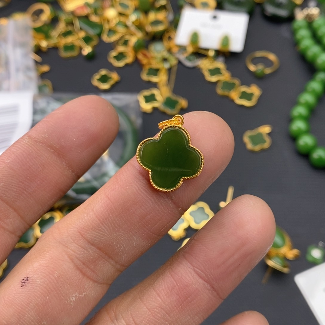 和田玉（碧玉）手链银S925镀金镶嵌