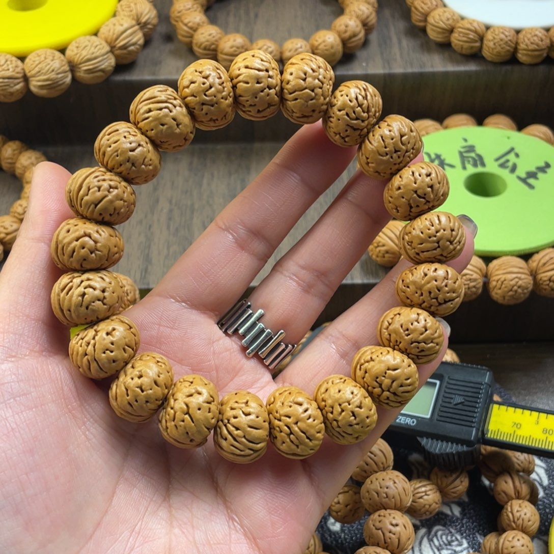 桃核手串@****树王脐中脐