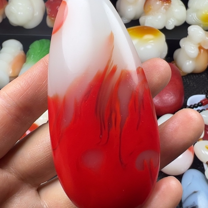 新疆戈壁五彩石金丝