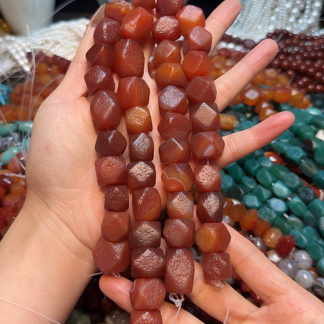 玛瑙/玉髓合金珠宝半成品橘皮大八棱大孔14-15mm