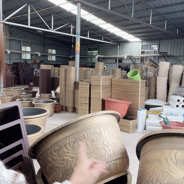 一米口径大花盆2个400