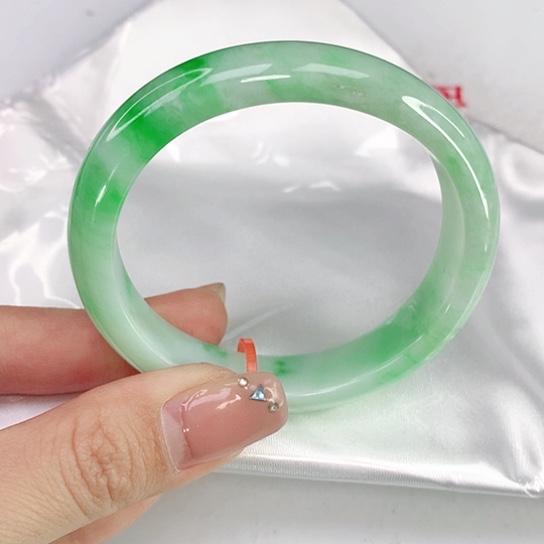 翡翠手镯未镶嵌天然翡翠A货123贵妃