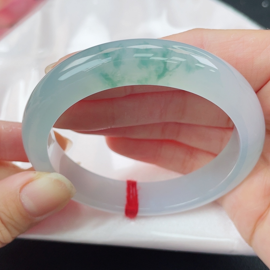 翡翠未镶嵌手镯8号 仙女莫奈