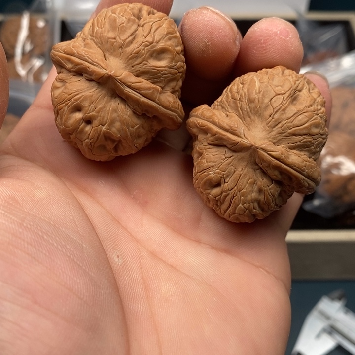 我***火文玩核桃吊坠平谷元宝