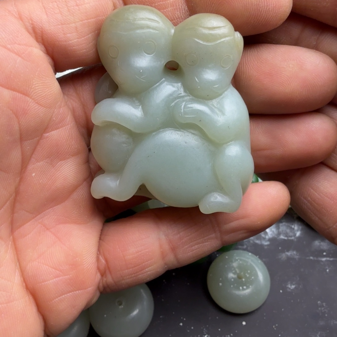 和田玉颈饰未镶嵌