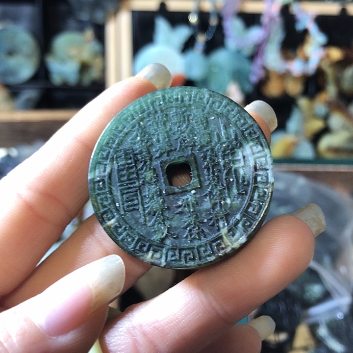 岫玉未镶嵌岫玉挂件