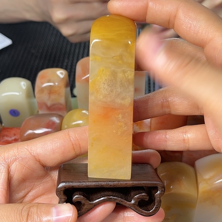 昌化石印石这么大岁数怎么看