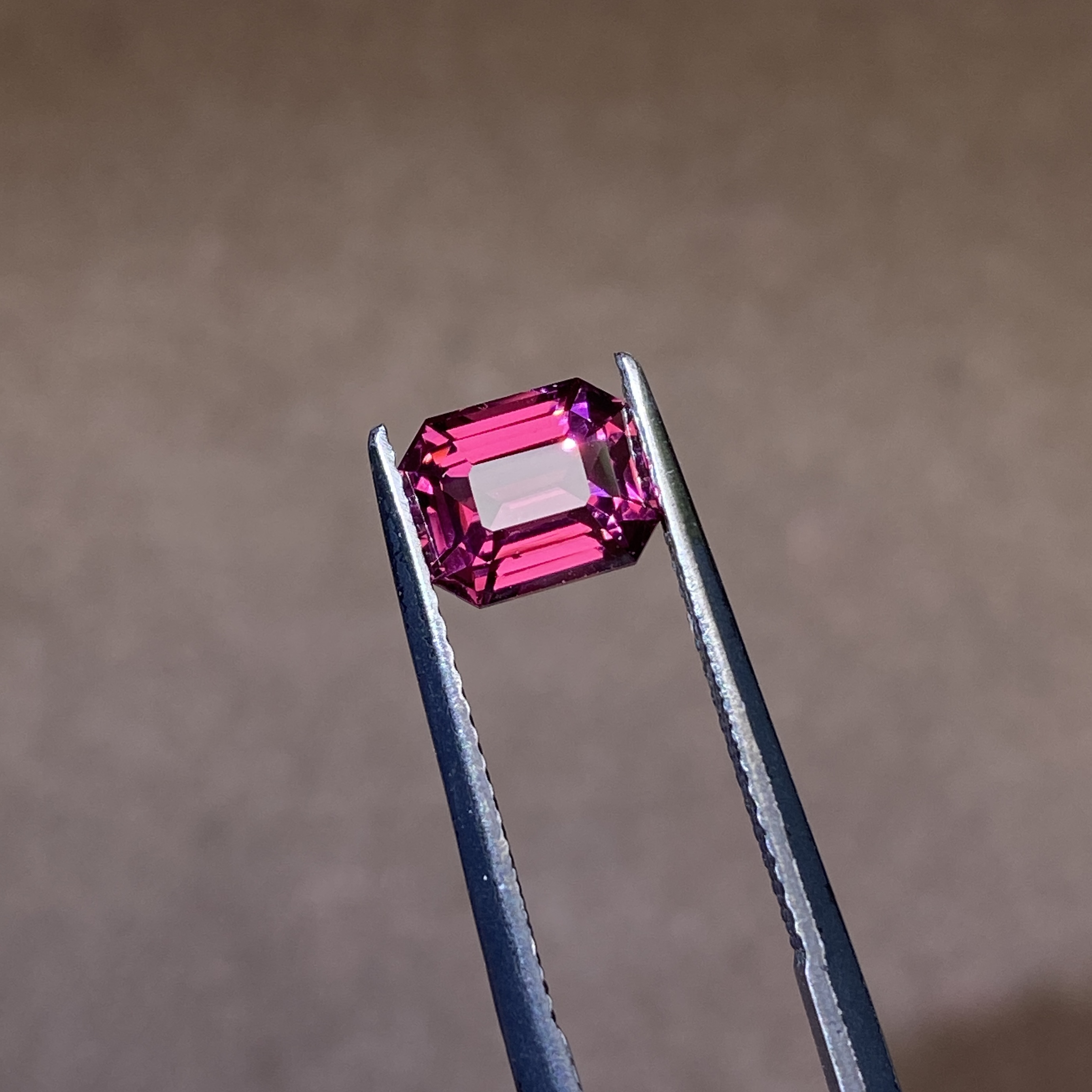 25B098 马亨盖尖晶宝石 2.11克拉