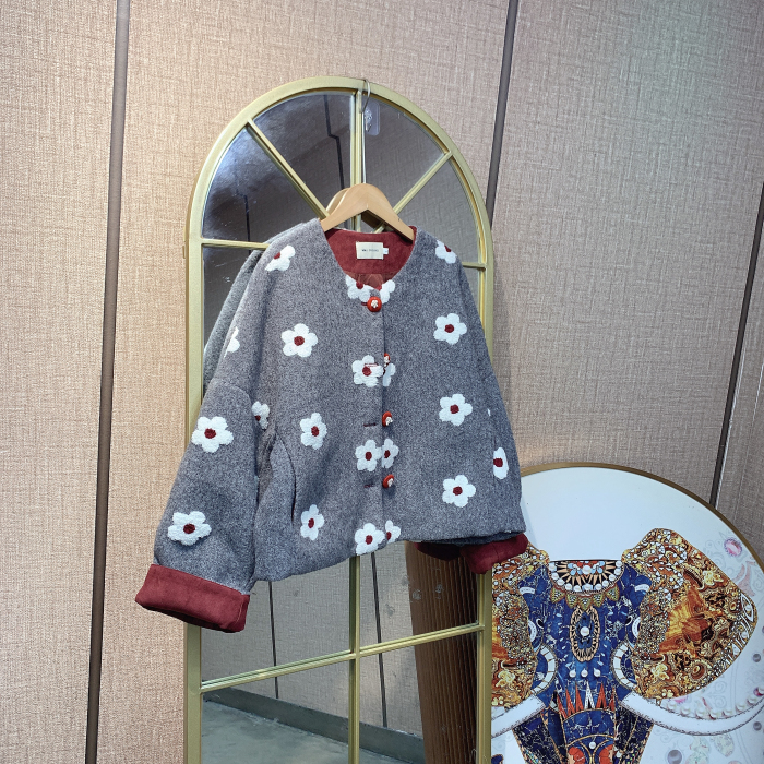 BS495孕妇灰色外套90-130