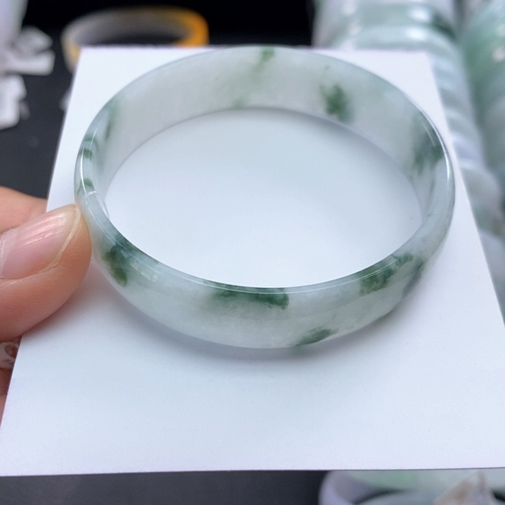 未镶嵌手镯翡翠公主