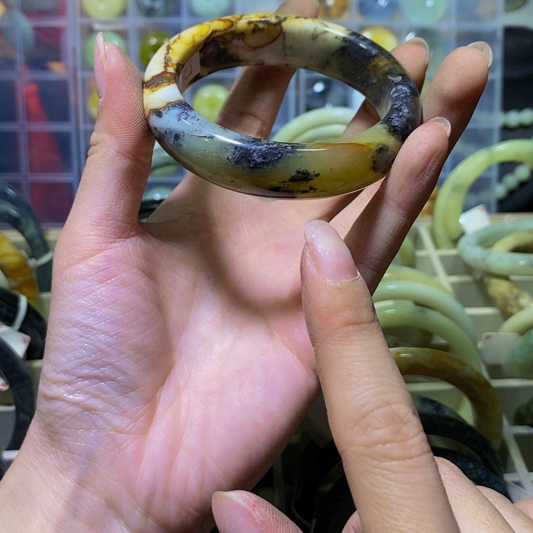 蛇纹石玉未镶嵌其他129