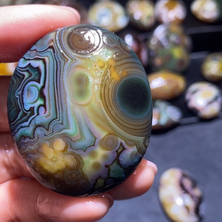 玛瑙/玉髓未镶嵌珠宝奇石37