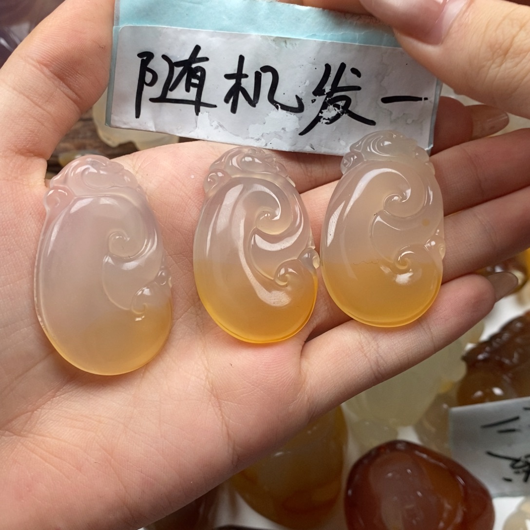 玛瑙/玉髓未镶嵌颈饰
