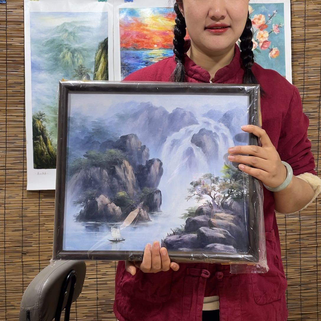 油画薇爽恭喜竞拍成功！