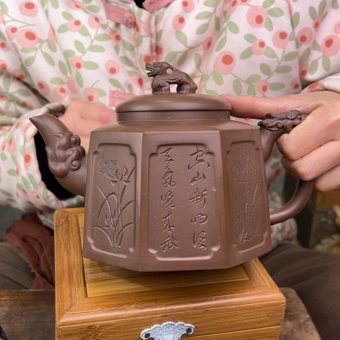 紫砂茶壶宜兴紫砂艺术