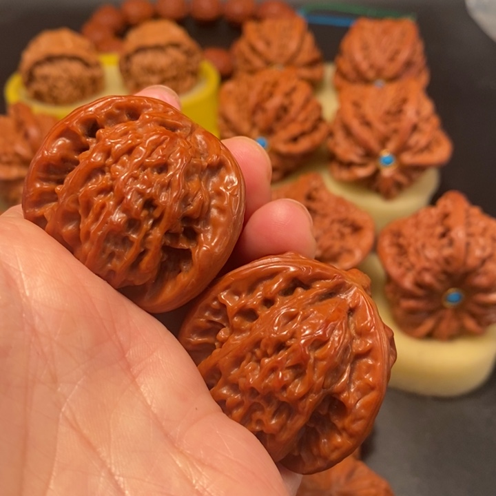 夜***～猴头核桃吊坠工艺核桃