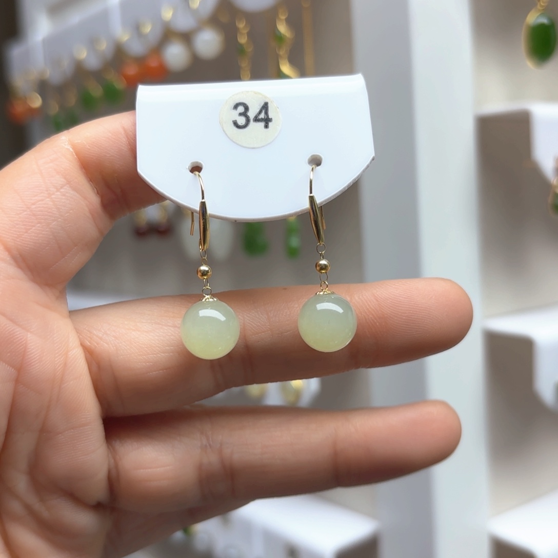 和田玉18K金镶嵌耳饰