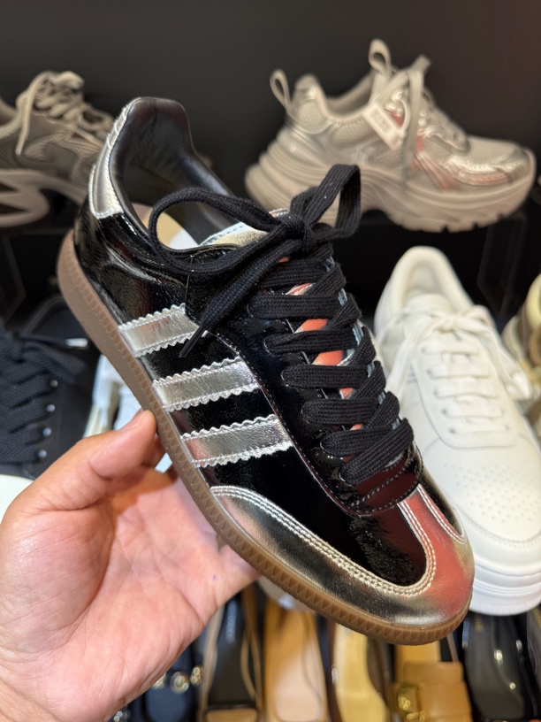 欧洲站女鞋欧货潮鞋2025年春季新款真皮拼色运动休闲鞋德迅鞋板鞋