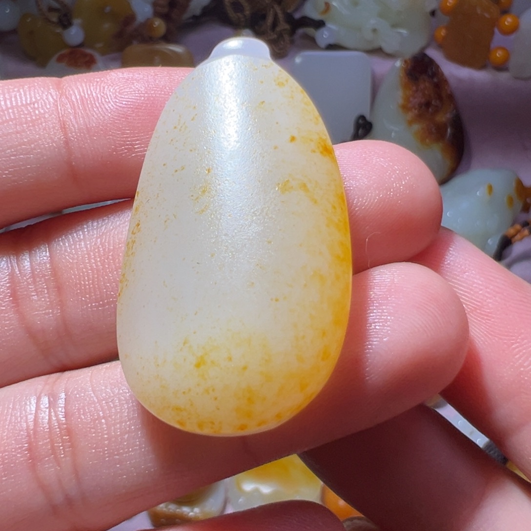 和田玉未镶嵌吊坠(不含链)