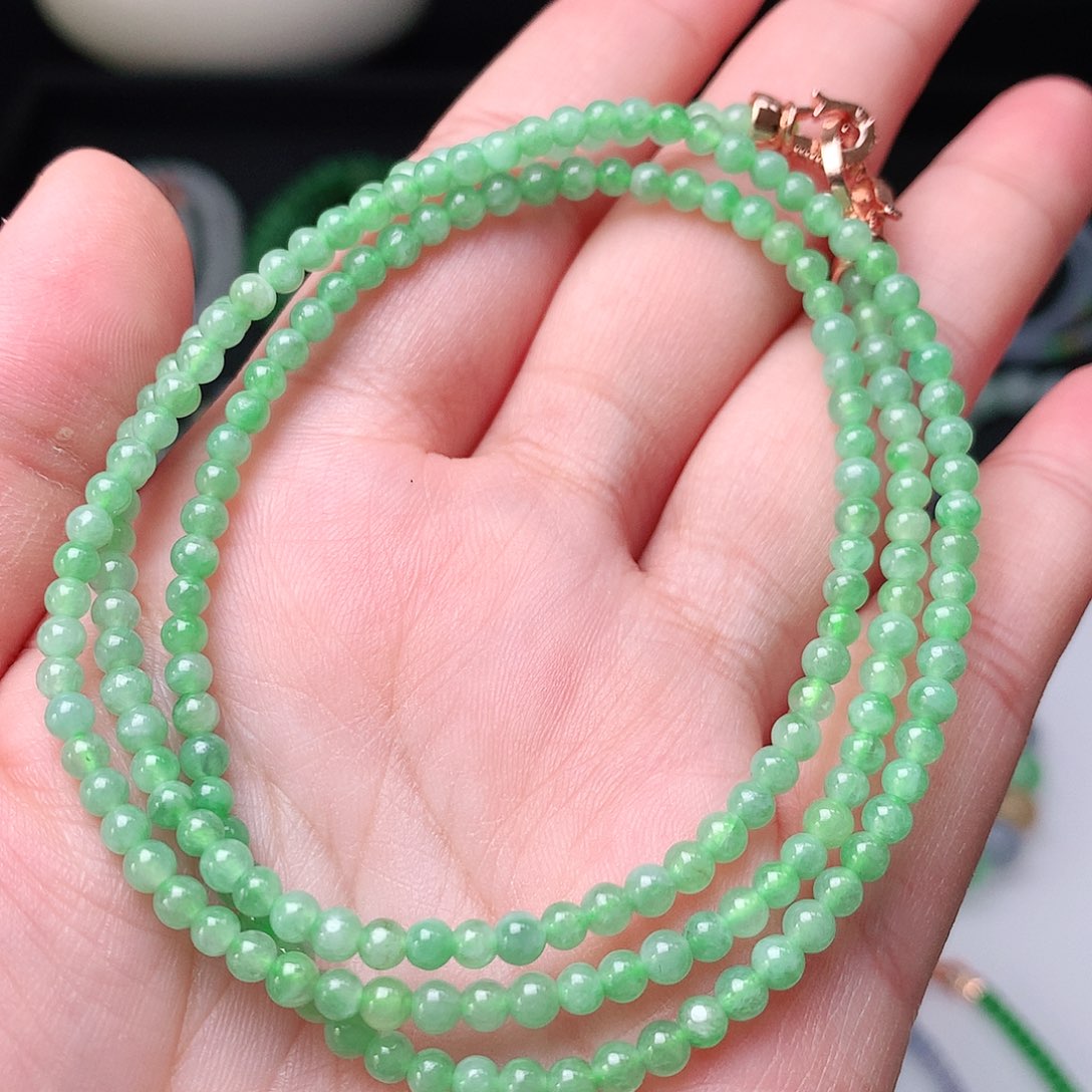 翡翠手链未镶嵌翡翠