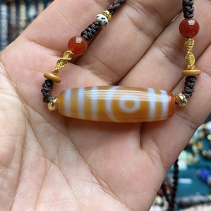 玛瑙/玉髓颈饰合金