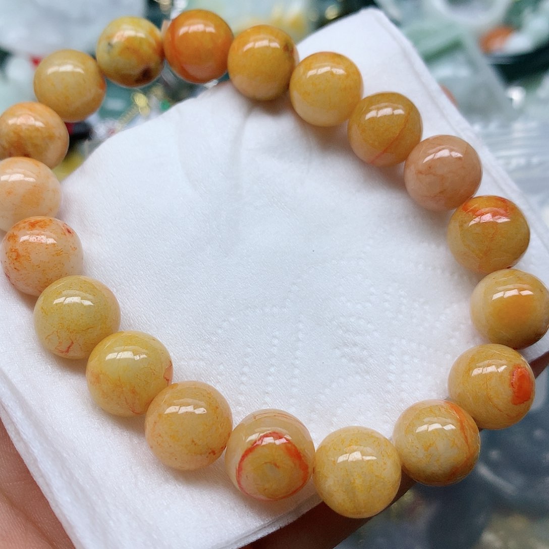 翡翠颈饰未镶嵌手串