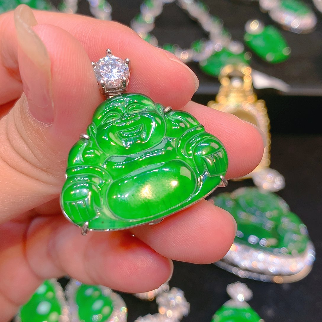 翡翠银S925镶嵌颈饰翡翠