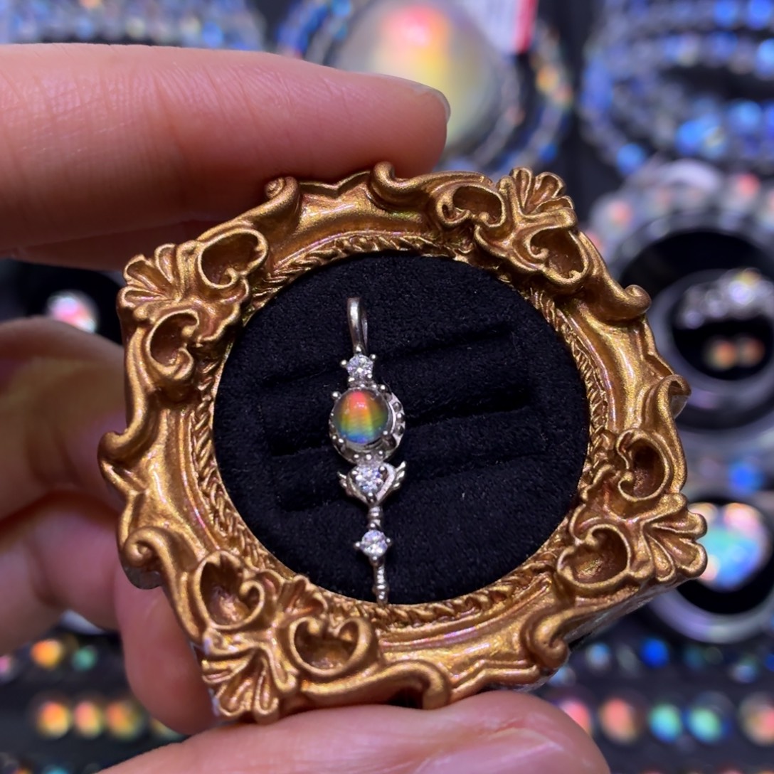 吊坠(不含链)月光石银S925镶嵌马岛吊坠