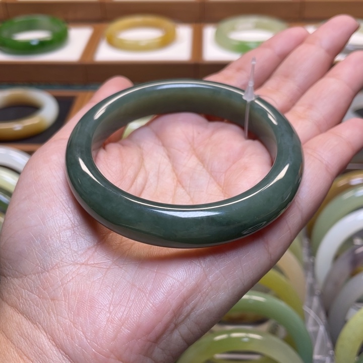 和田玉手镯未镶嵌55