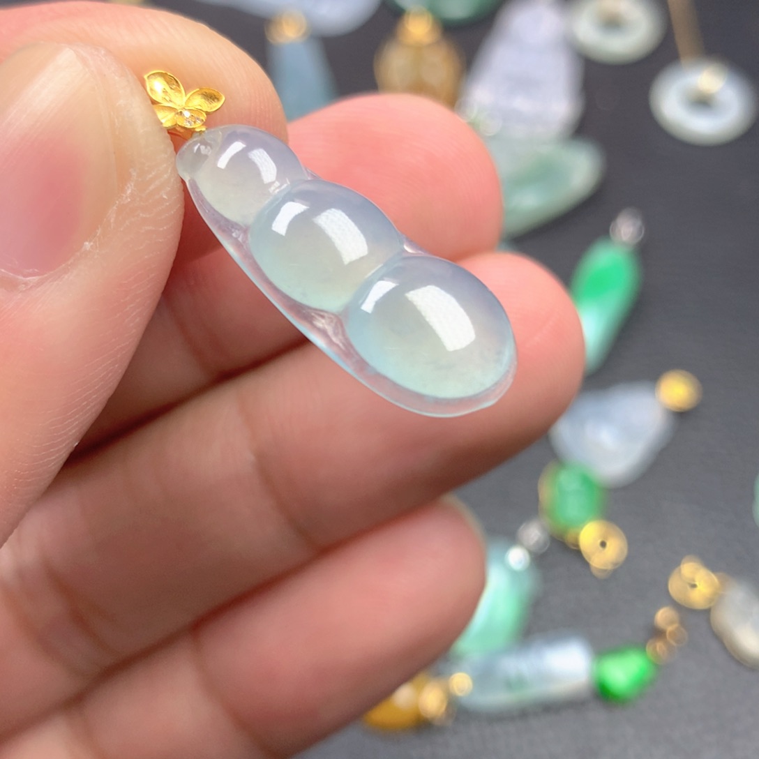 【闪购商品】颈饰18K金镶嵌翡翠翡翠