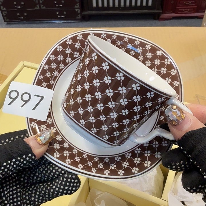 很好看的钵子六杯六碟六勺带原盒