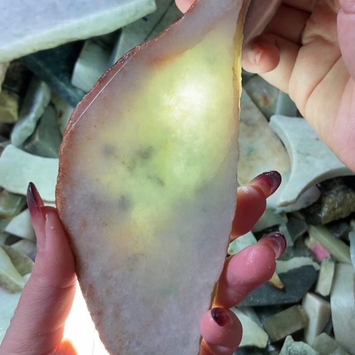 翡翠颈饰未镶嵌天然翡翠