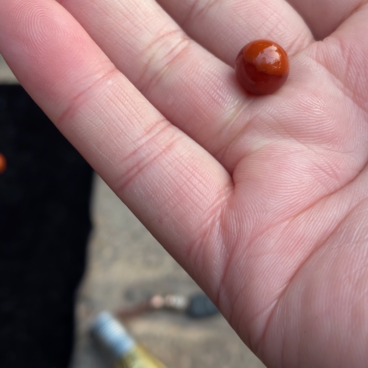 南红玛瑙珠子未镶嵌