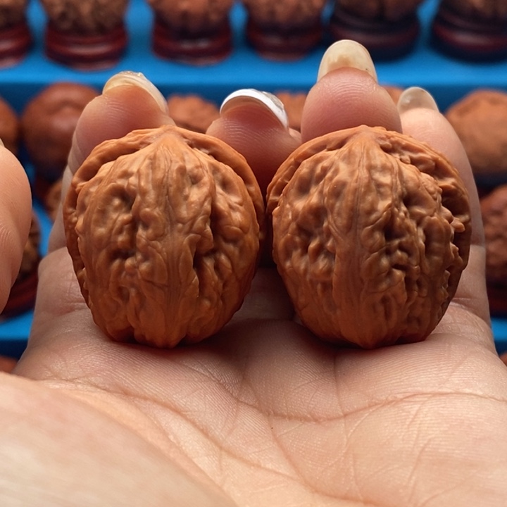 核桃精品文玩核桃手捻金刚石