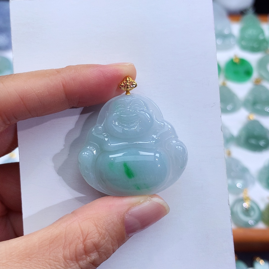 翡翠18K金镶嵌颈饰翡翠吊坠