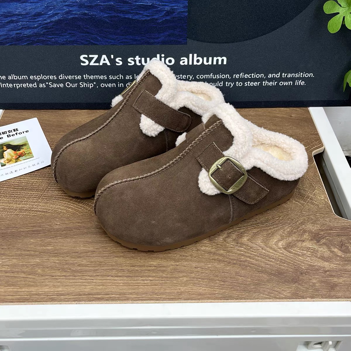 C9341   咖啡绒里   2025新款韩系时尚年轻勃肯拖鞋  