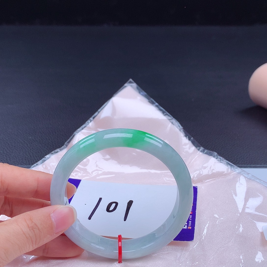 翡翠手镯未镶嵌手镯001342