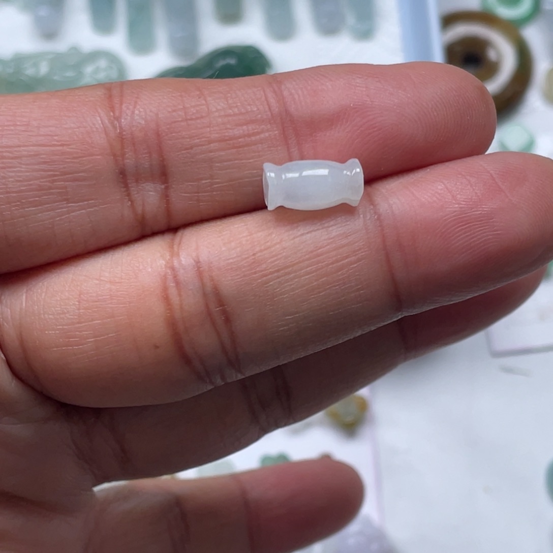 翡翠颈饰未镶嵌88888888