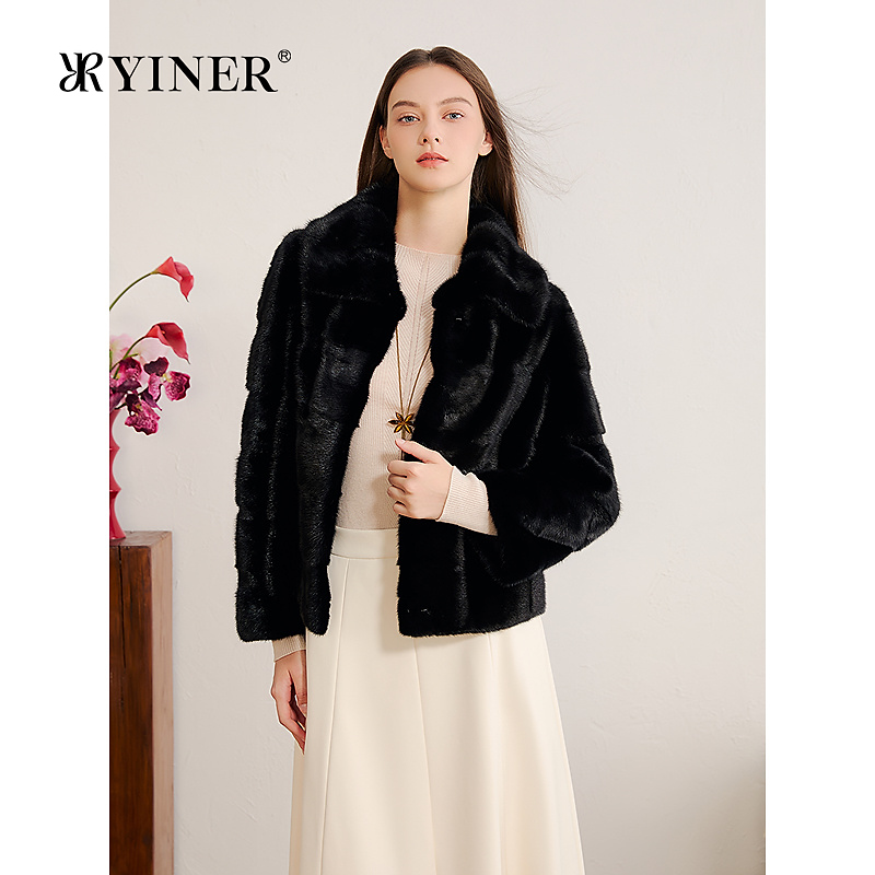 YINER音儿专选2025冬季新款法式奢感母貂毛翻领LOGO钩扣H型短皮草