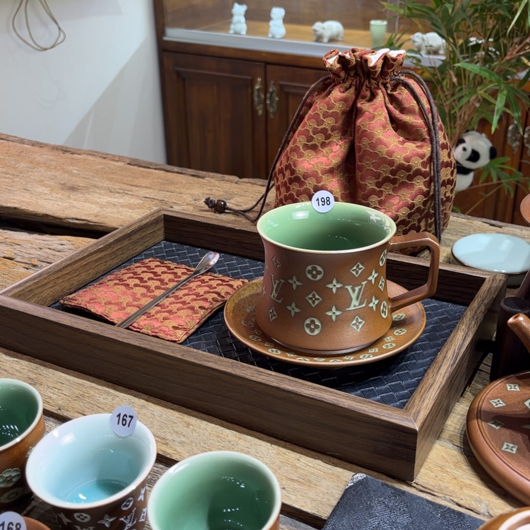 萍***歌草木灰老花咖啡杯