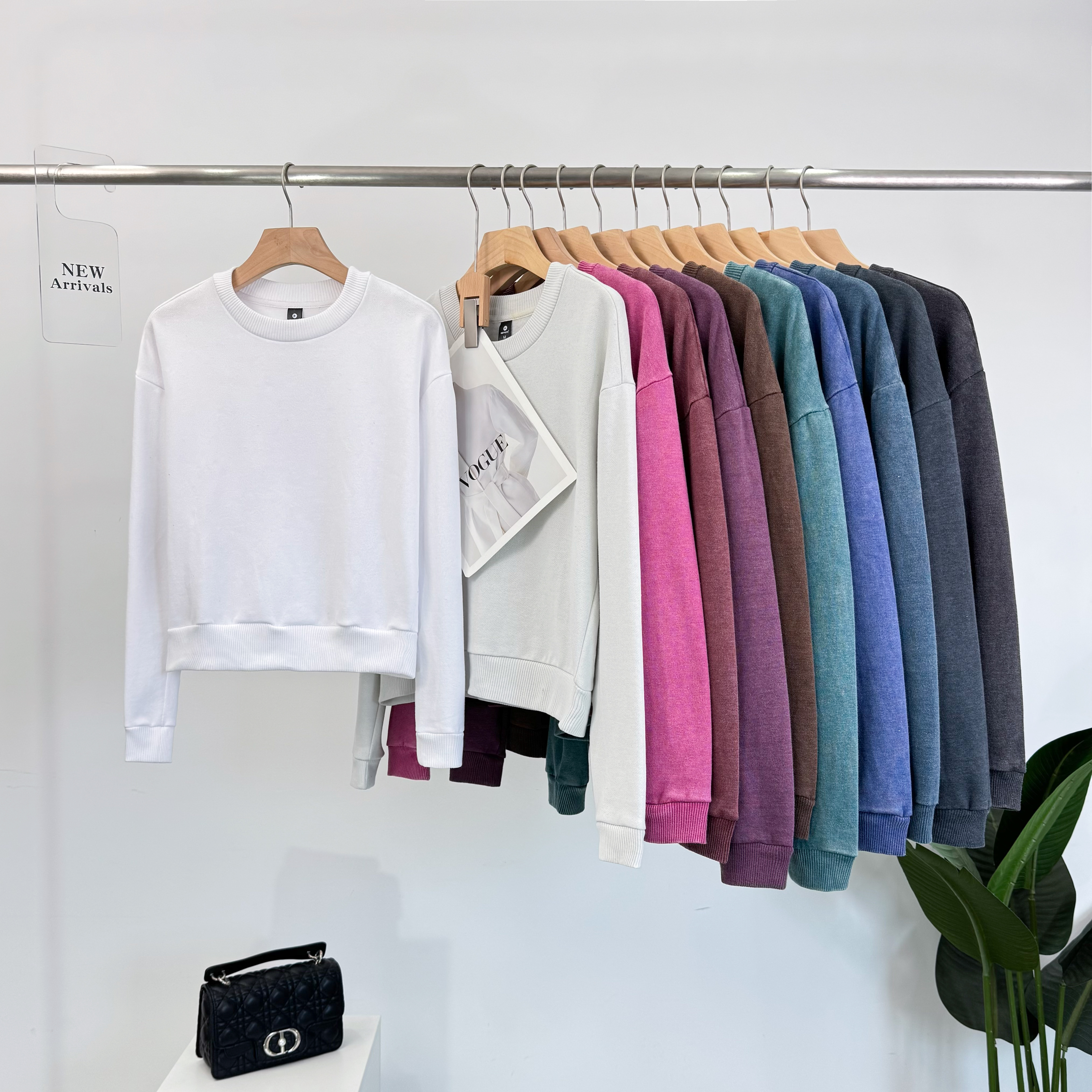 B587新款时尚多色简约慵懒春季长袖圆领女卫衣潮流宽松秋冬