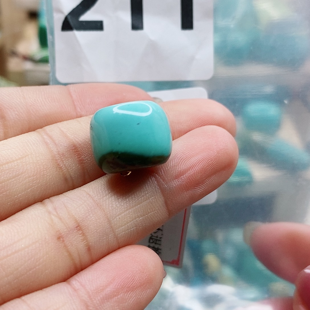 绿松石颈饰未镶嵌