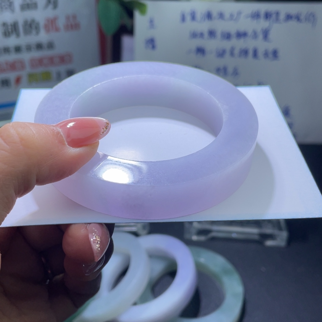 哈***定制翡翠未镶嵌翡翠