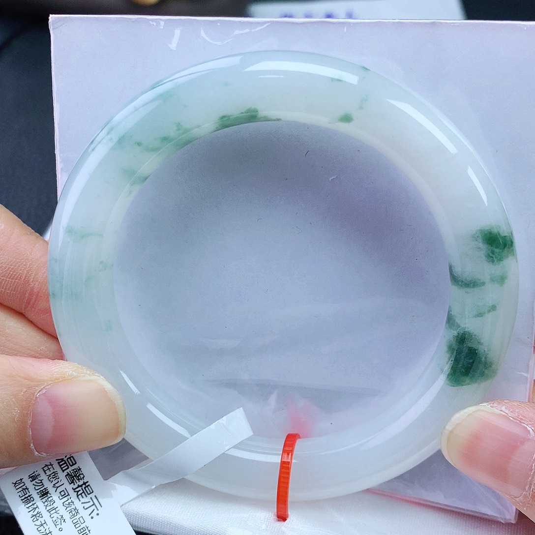 翡翠手镯未镶嵌55胖