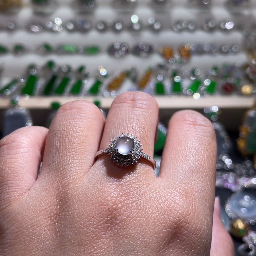 翡翠吊坠(不含链)18K金镶嵌黑钢冰蛋戒指