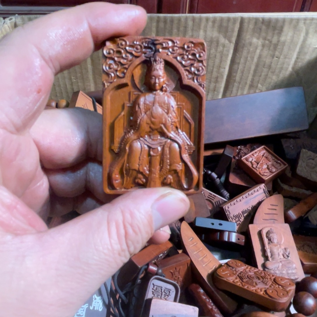 枣木雷击枣木雕刻泰山奶奶